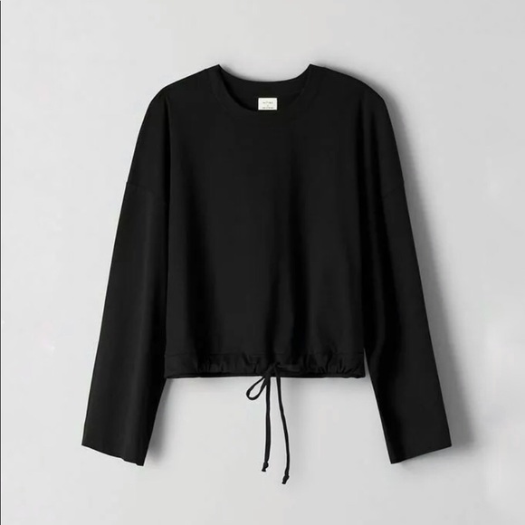 Aritzia Tops - Aritzia WILFRED Axel T-Shirt